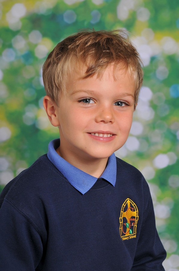 Spring green backdrop portrait sample
